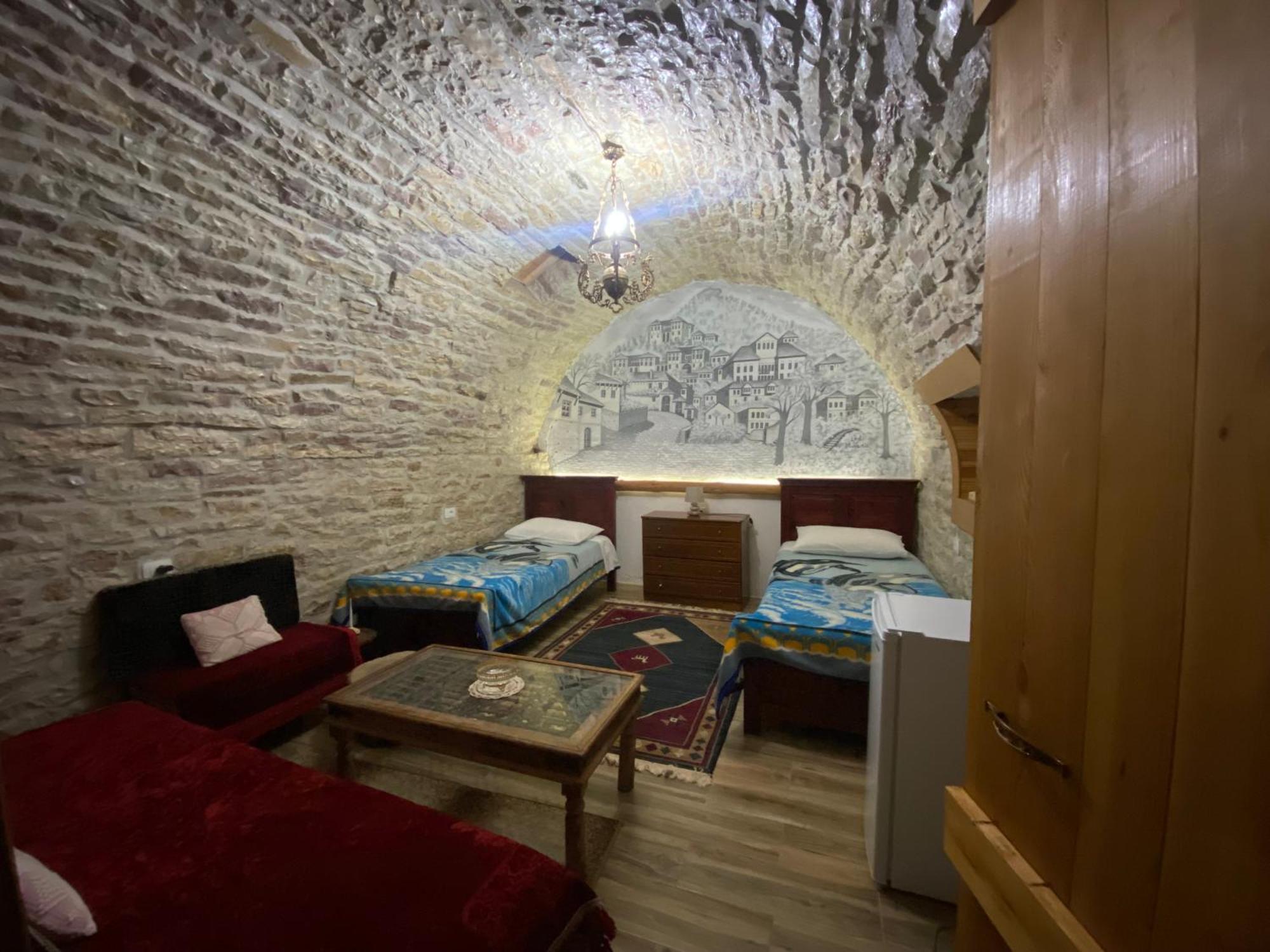 Guest House Memushi Gjirokastër Exterior foto